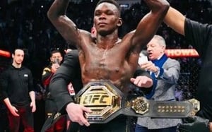 Israel Adesanya beats Jared connonier to retain his middle weight UFC world belt