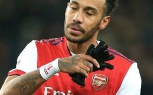 CONFIRMED; Aubameyang no longer Arsenal skipper.