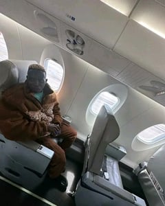 Lil pazol feels a plane for the first time and thanked chameleon for the opportunity