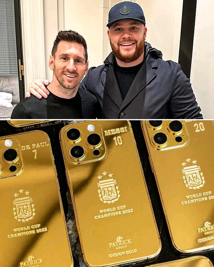 Messi gift's the entire Argentina world cup winning team with a golden iphone each