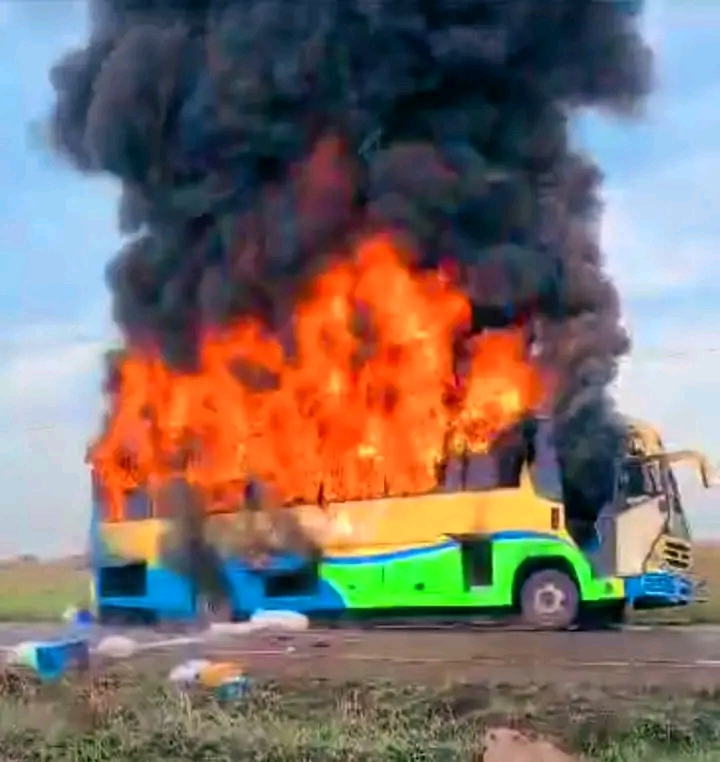 Nile star bus burnt into ashes